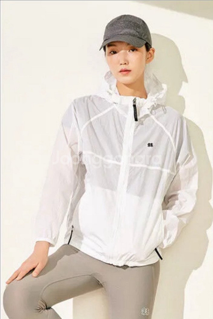 [미사용]코오롱스포츠 남녀공용 바람막이(XL사이즈)--5