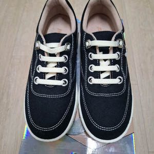 브루마스 스니커즈 250