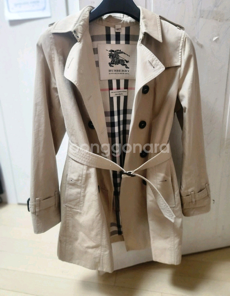 버버리 정품 트렌치코트 10y--0