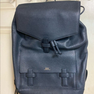 DAKS. 닥스 소가죽 백팩. 남녀공용. 한채영백팩