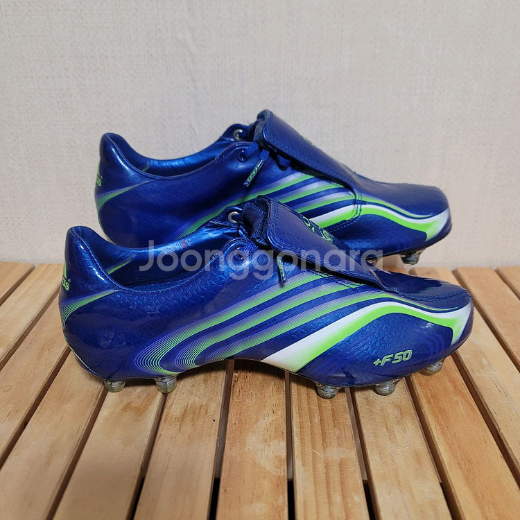 아디다스 F50 튜닛 축구화 255--0