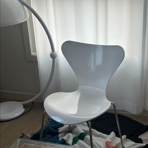 프리츠한센 세븐체어 이미지