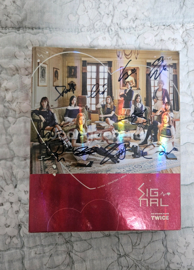 [비매] 트와이스 친필 싸인 앨범--0
