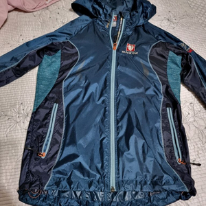 블랙야크 바람막이 85