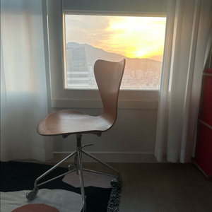 프리츠한센세븐체어 이미지