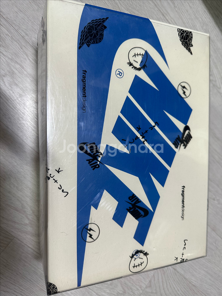 나이키 트래비스 스캇 프라그먼트 미릴터리블루 265--0