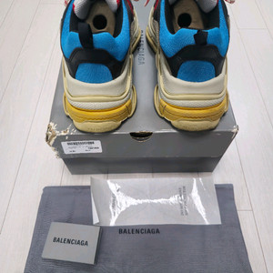 발렌시아가 트리플s 멀티 42