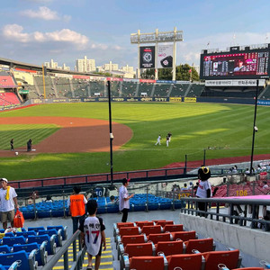 청백전 1루오렌지석 단석