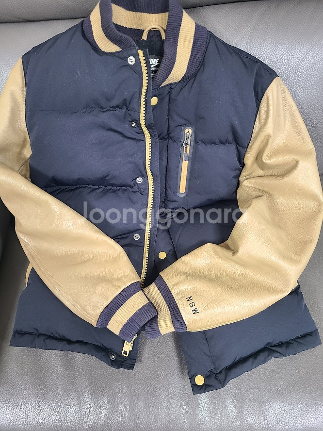 나이키 디스트로이어 천연가죽 다운패딩 팝니다(M)--3