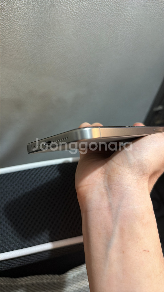 아이폰15프로맥스 15 pro max 256GB 팝니다--11
