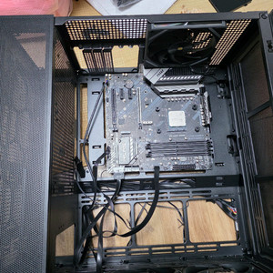 AMD 라이젠 5700x3d cpu 보드셋 팝니다.
