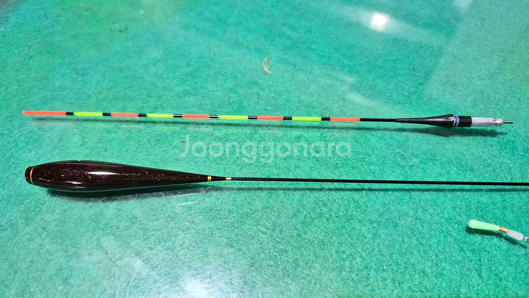 민물전자찌 2개와 찌12개세트 미사용품 배터리포함--4