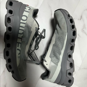 온러닝 클라우드몬스터 아이스알로이 44(280)