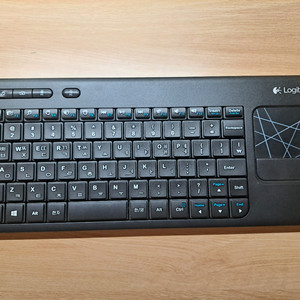 로지텍 K400r 무선터치패드 키보드(GS반값 3만)