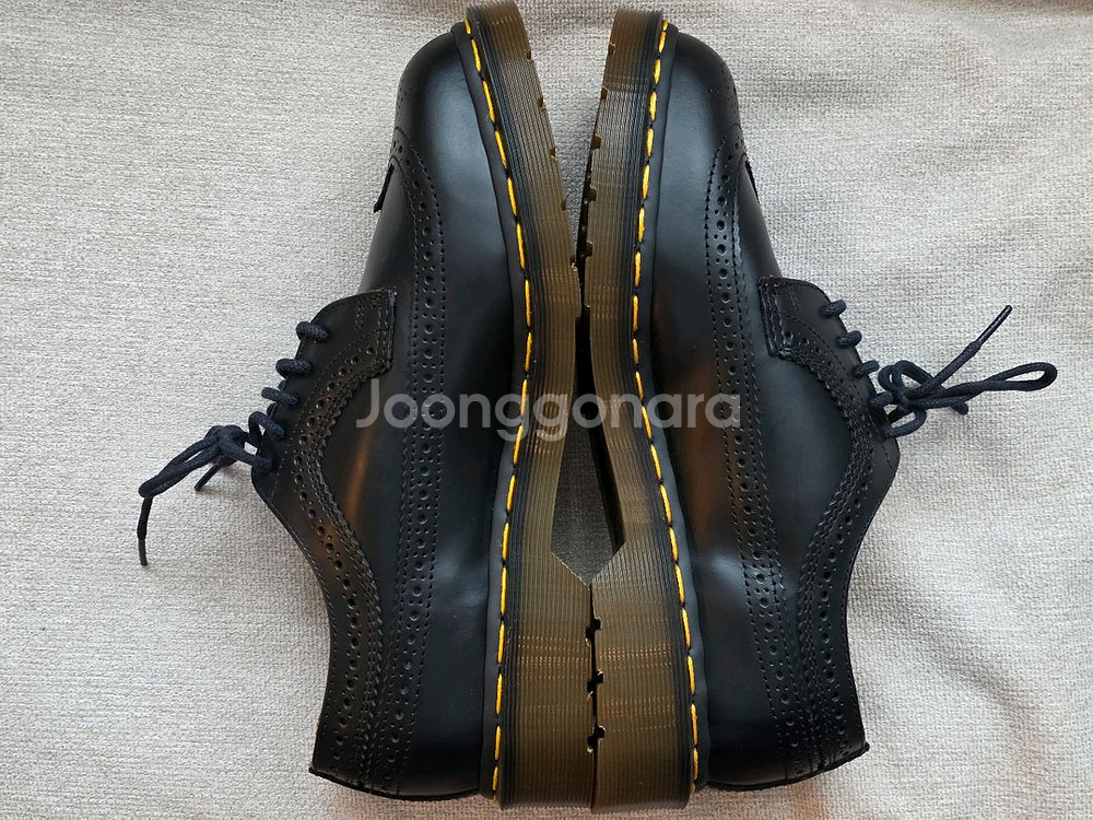 닥터마틴 블랙 윙팁 3938 UK8사이즈 (270mm)--2