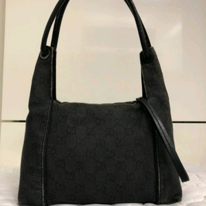 GUCCI 구찌 블랙 로고 빈티지 자가드 숄더백