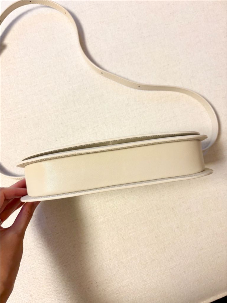 엘바테게브 브로드백 이미지