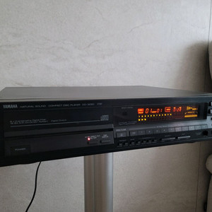 고급 야마하 CD 플레이어