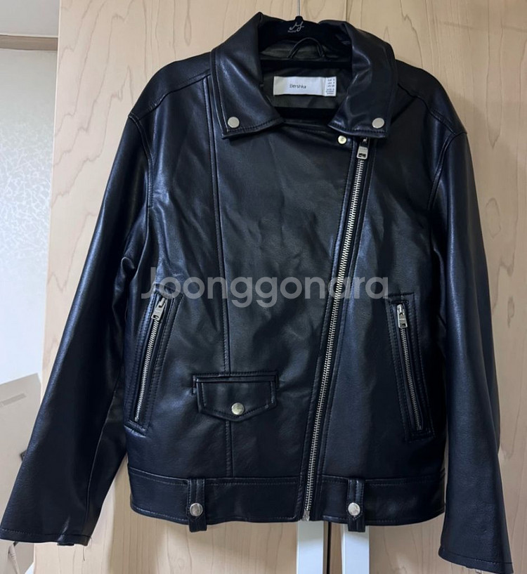 Bershka 가죽자켓 S--0