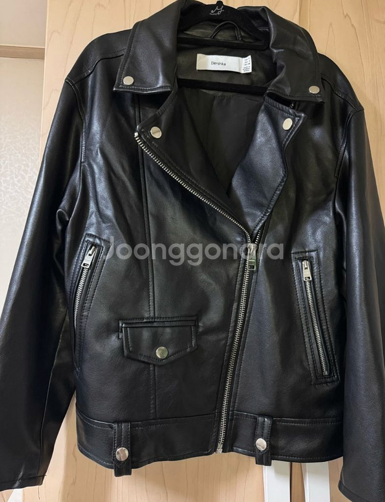 Bershka 가죽자켓 S--1