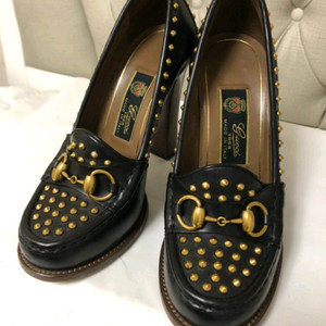 GUCCI 구찌 스터드 로퍼 힐