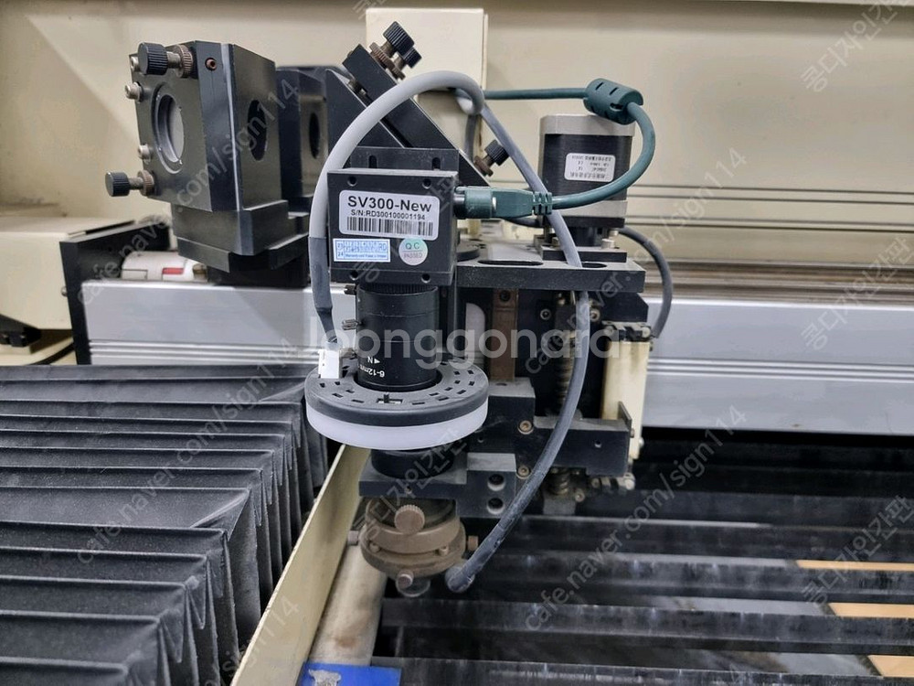 (300만)볼스크류 돔보 레이저컷팅기 팝니다--1