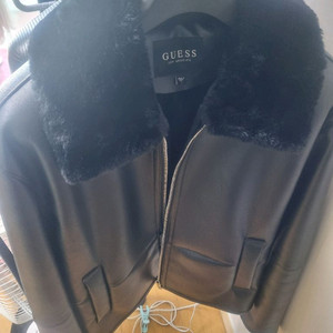게스 24 F/W 무스탕 (새제품)