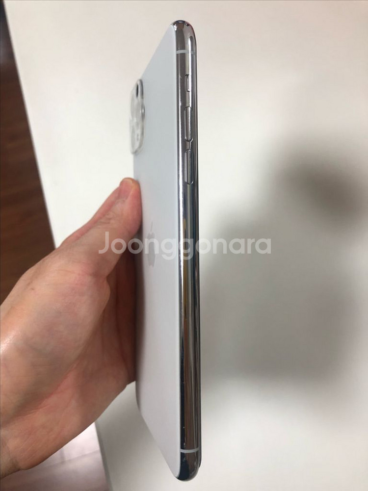 아이폰 11 Pro Max 512GB (배터리97%)--7