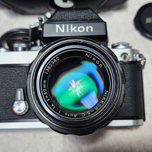 니콘F2A(A급) 해바라기렌즈50/1.4 케이스.