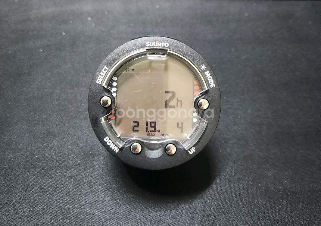 스쿠버 다이빙 컴퓨터 순토 줍 노보 판매합니다.--0