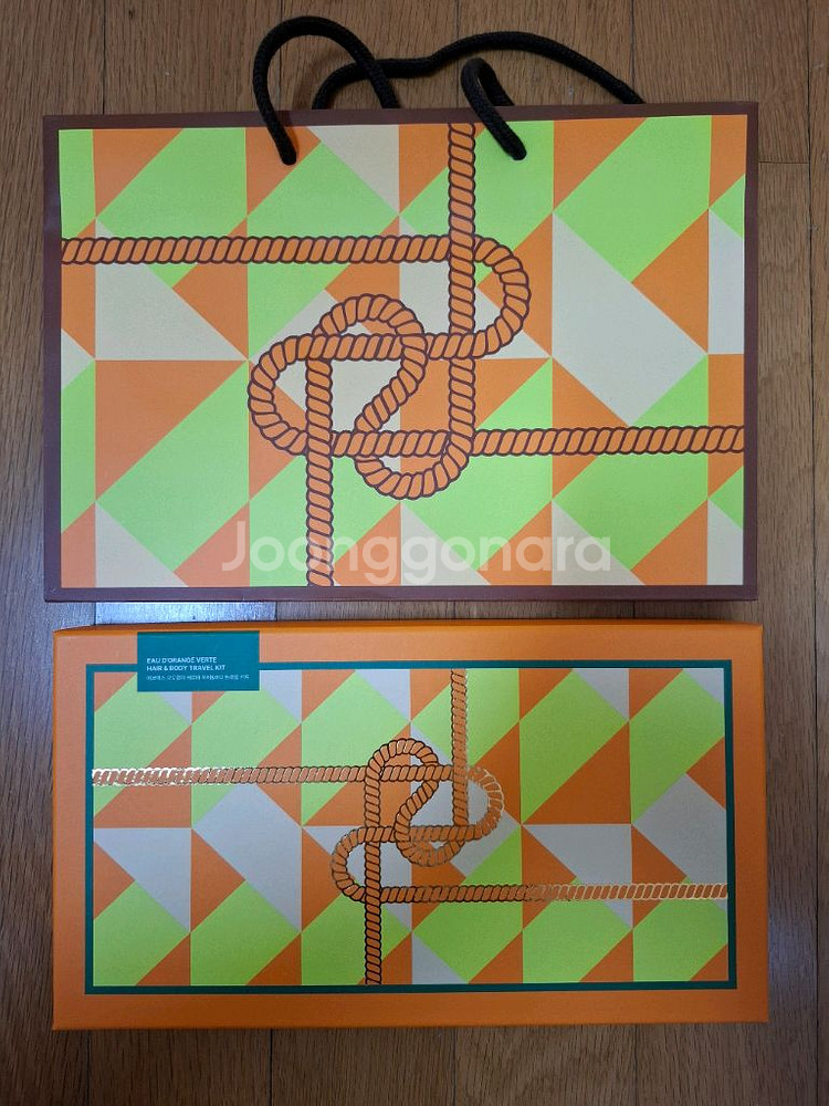 에르메스 오도렌지 베르테 헤어&바디 트레블 키트 팔아요--0