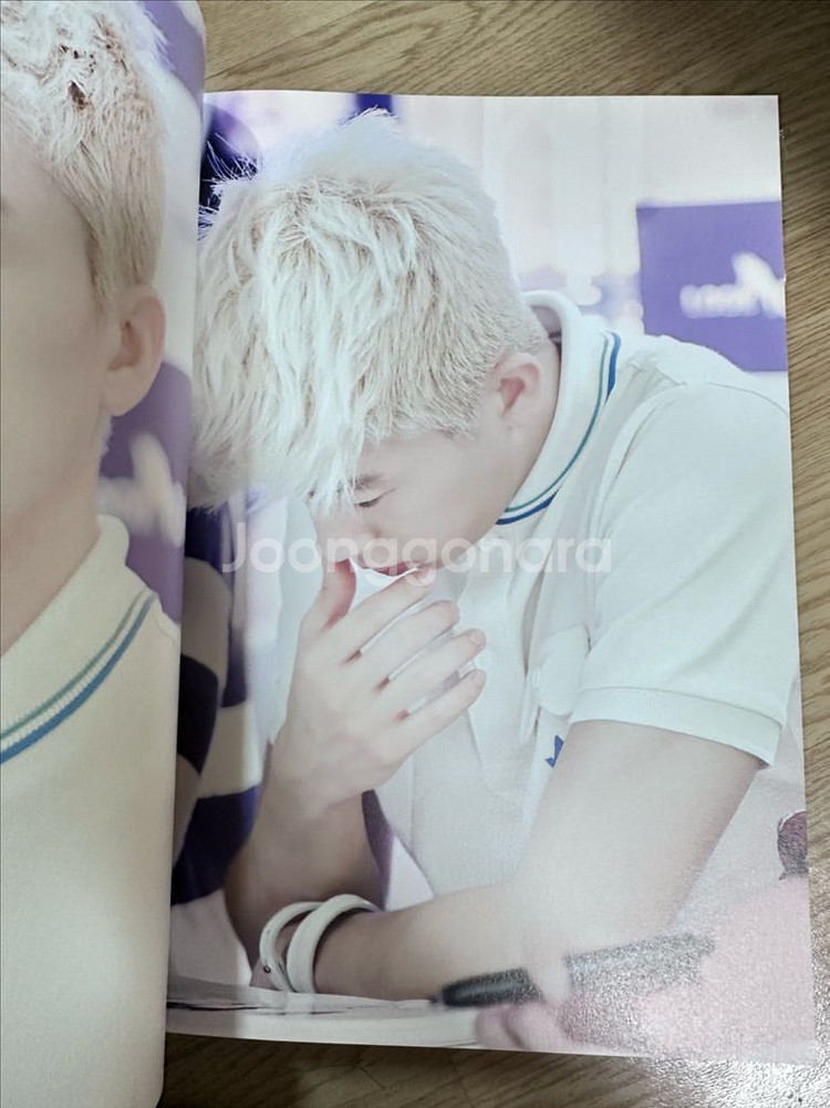 2PM 투피엠 장우영 포토북 2권--1