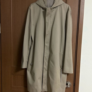 솔리드옴므 후드 맥코트 48사이즈 판매합니다.