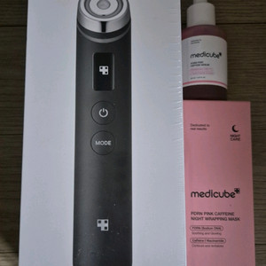 메디큐브 에이지알 부스터 프로 미개봉 새상품입니다