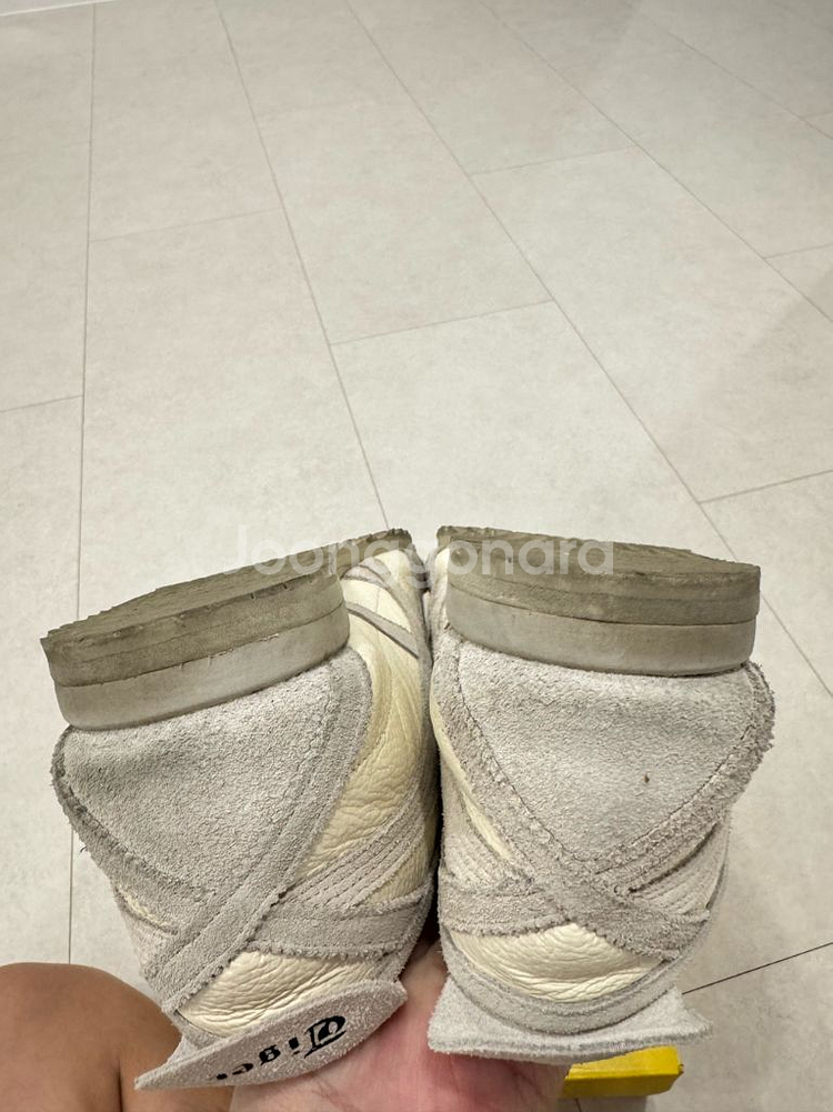 오니츠카타이거 멕시코66 크림버치 270--4