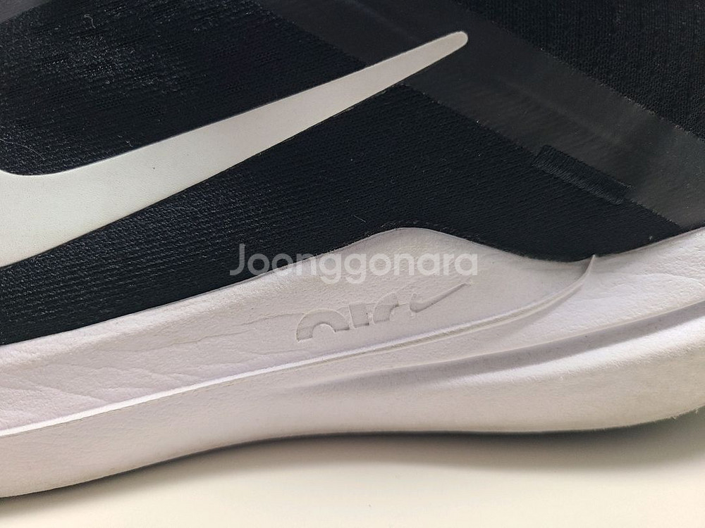 나이키 에어 윈플로 10 265사이즈 팝니다.--4