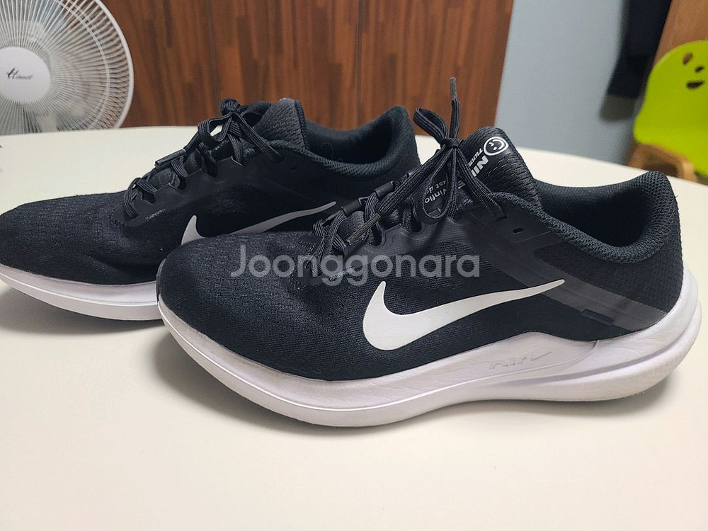 나이키 에어 윈플로 10 265사이즈 팝니다.--2