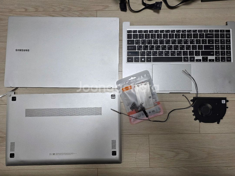 삼성 노트북 NT750XDA 메인보드 액정없는 부품용--1