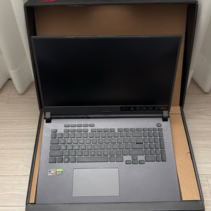 ASUS ROG STRIX G17 게이밍 노트북