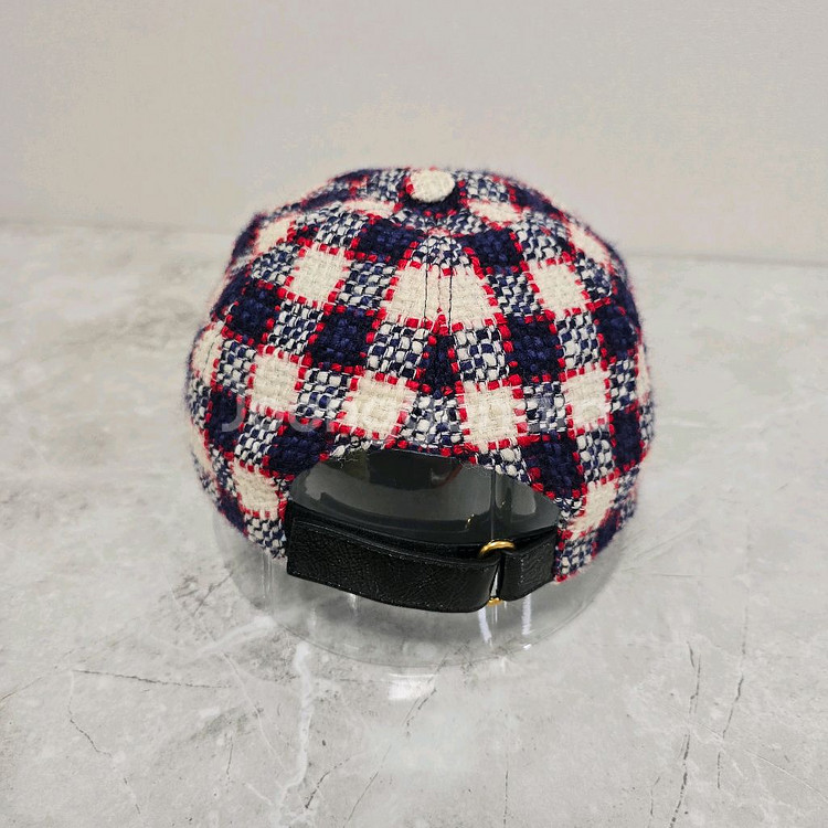 구찌 GG 로고 트위드 체크 볼캡 모자 m사이즈--3