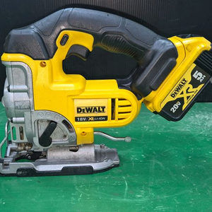 디월트충전직쏘 DCS331 배터리포함