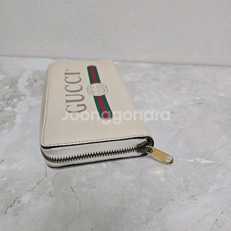 구찌 띠로고 지퍼 장지갑--2