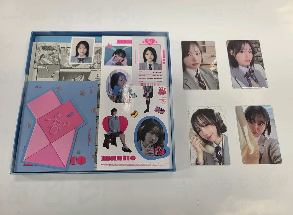 QWER 마니또 앨범 2종[단순개봉]--1