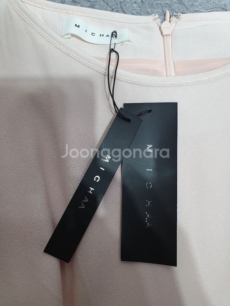 택부착 미샤 정품 실크배색 핀턱 플리츠 정장 원피스55--1