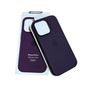 아이폰 16 프로 정품 실리콘 케이스 새제품