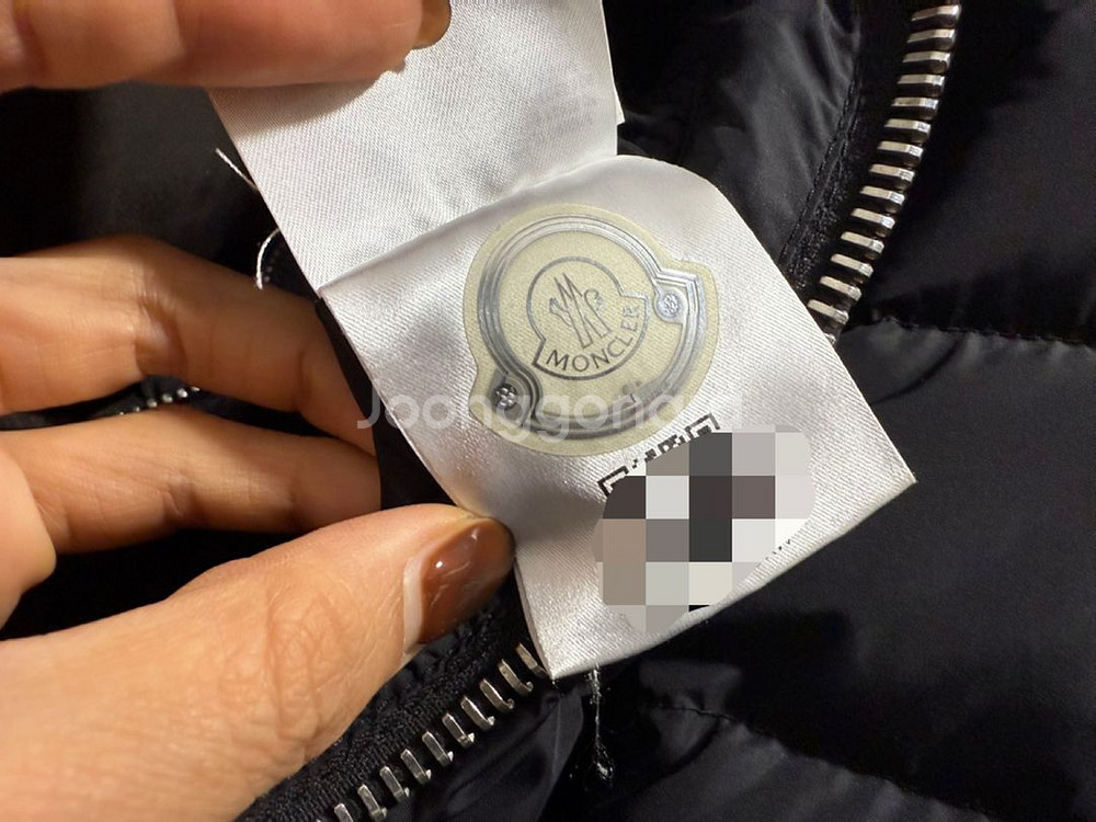 정품)몽클레어 남성패딩 아미오 3--6