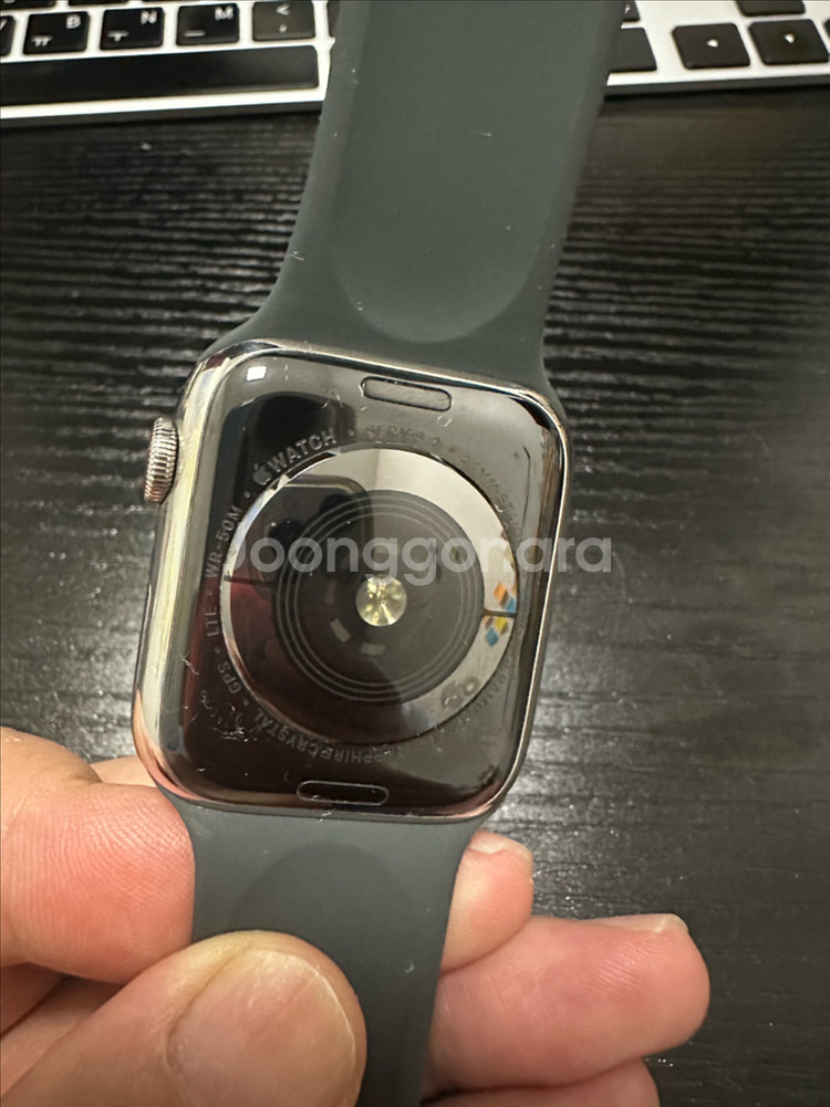 애플워치4 스틸 실버 44mm gps--3
