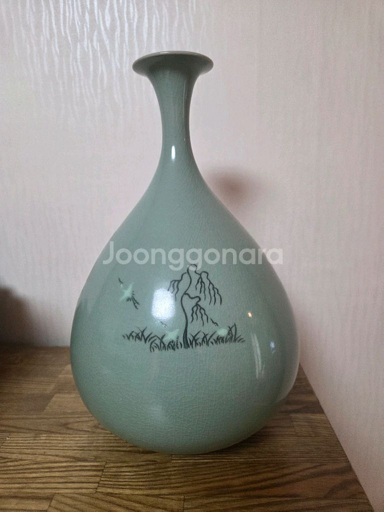 신상호 고려청자 도자기 팝니다.50만--0