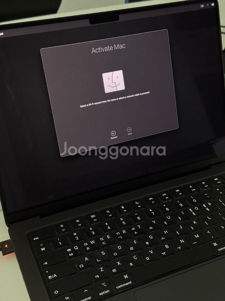 맥북 프로 14 M3 칩 18GB 512GB 스페이스--3