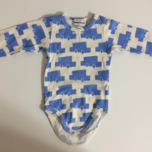 보보쇼즈 자동차 바디수트 3-6m 상태좋음